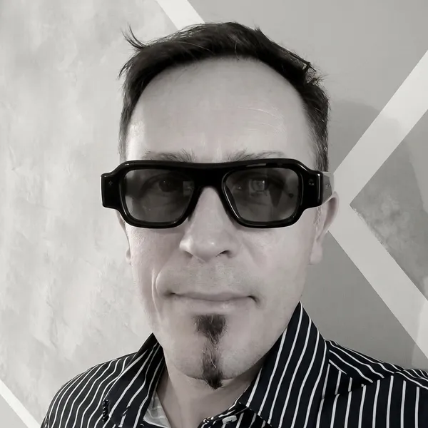 Dr. Liviu Coconu